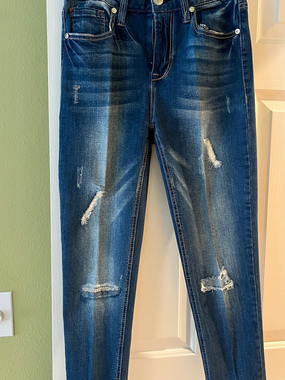 Seven7 Dark Blue Distressed Skinny Jeans…NWOT